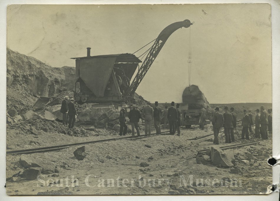 2000210118 Jessop and Appleby Bros Ltd 10 ton crane