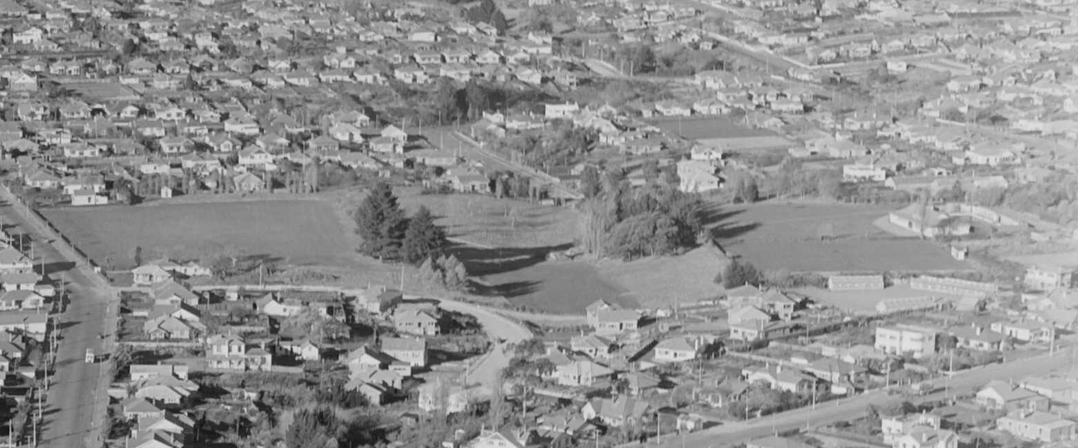 1951 West End Park section of a photo Whites Aviation Collection Alexander Turnbull Library 669588