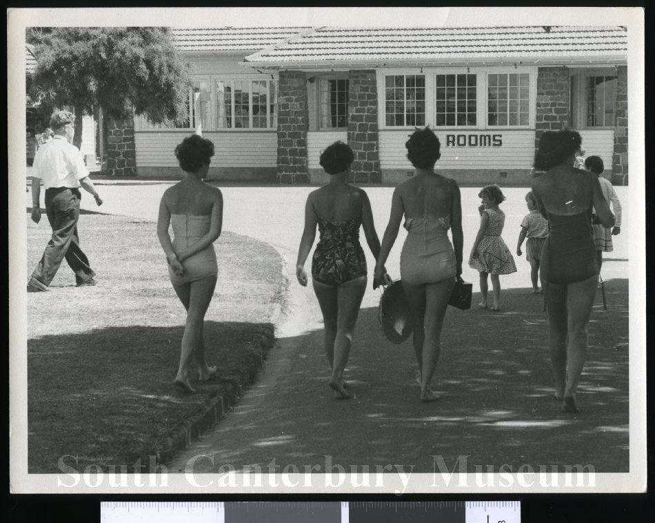 1965 A group including four women in their swimsuits walking towards the Caroline Bay Tearooms circa 1965 3933