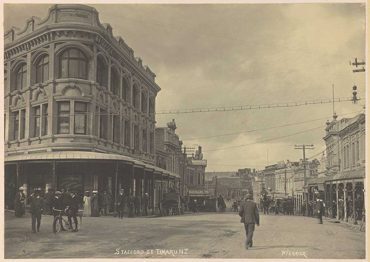 Stafford Street Timaru circa 1910 Timaru by William Ferrier Te Papa O051436 full image