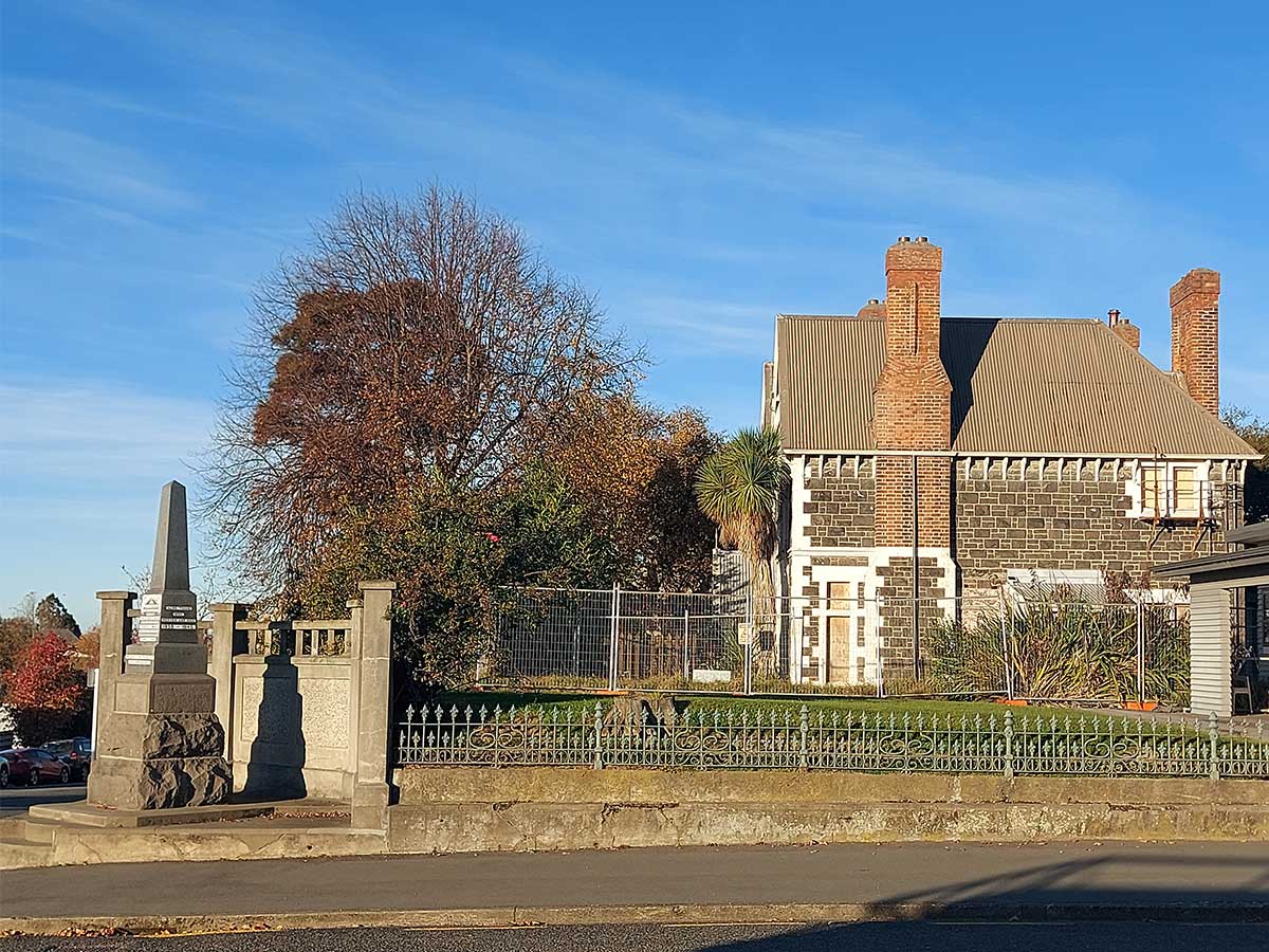 Timaru Main School War Memorial and Headmasters House 2026 162837 RFauth